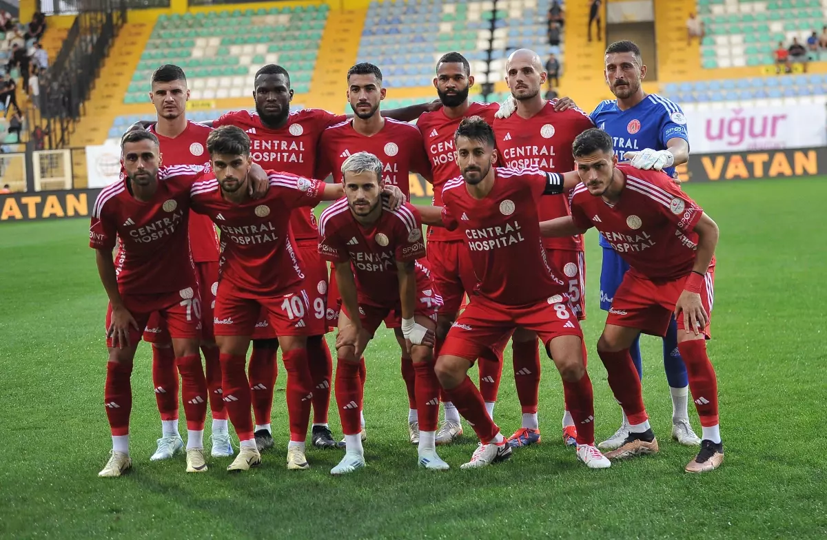 İstanbulspor 3-0 Ümraniyespor’u Yendi