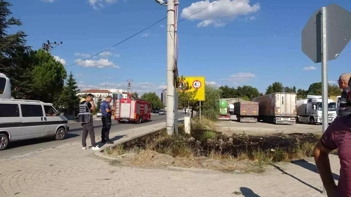 Kütahya’da Elektrik Direğinde Yangın