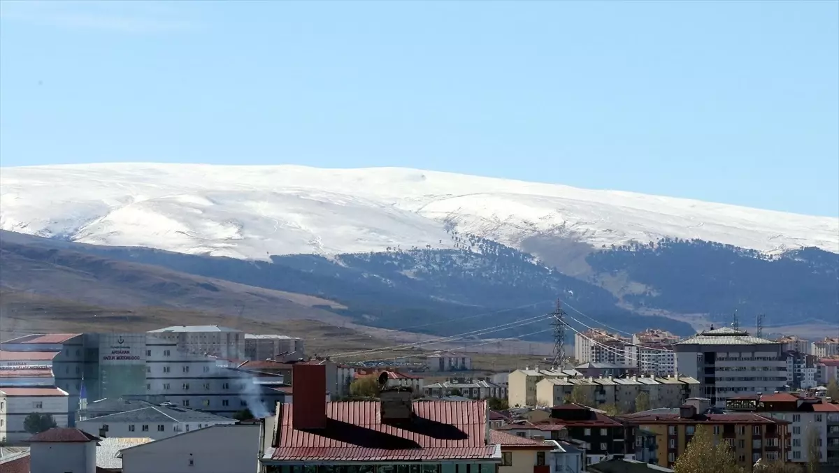 Ardahan Dağlarına Kar Yağdı