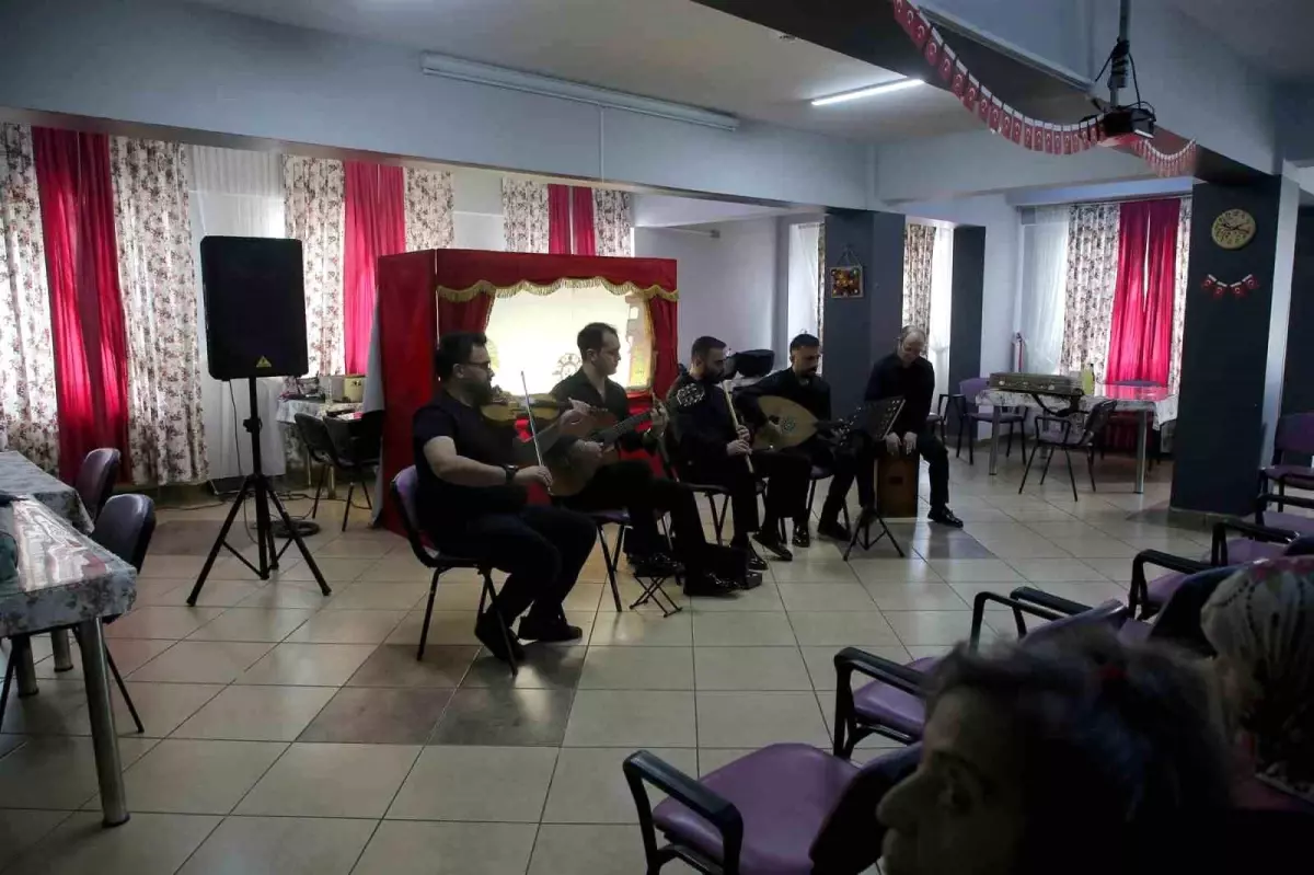 Sakarya Büyükşehir Belediyesi’nden Yaşlılara Saygı Haftası Ziyareti