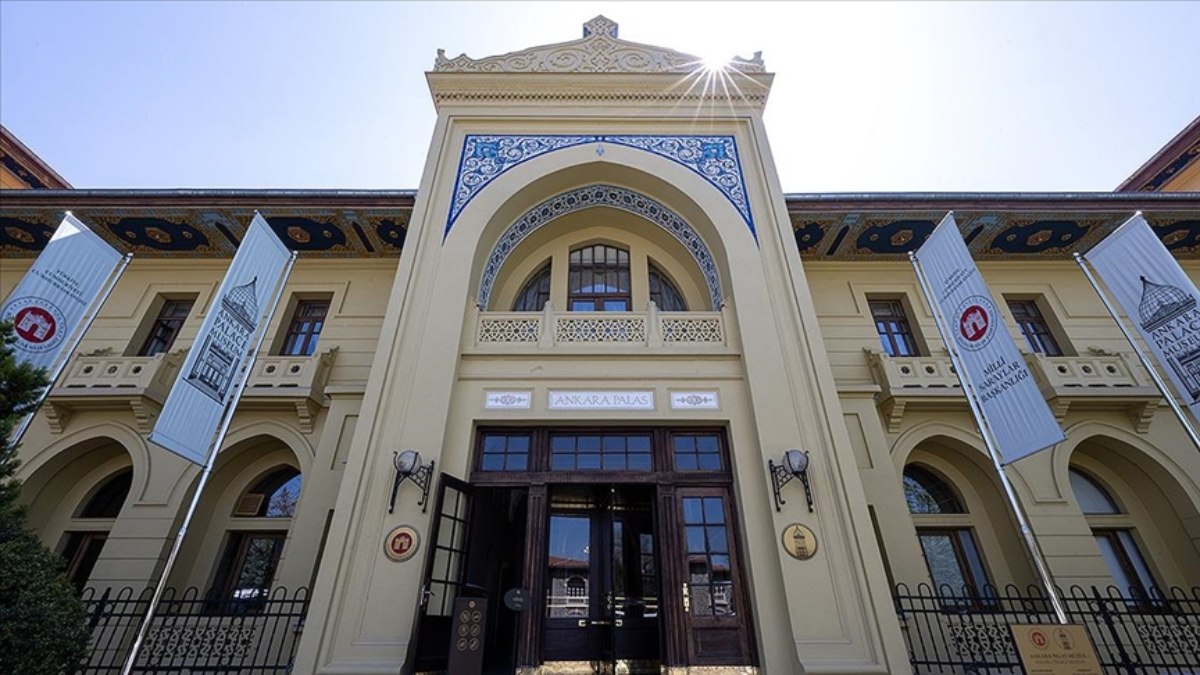 Atatürk’ün Doğu’dan Batı’ya açılan pencerece olarak tanımladığı Ankara Palas 97 yaşında