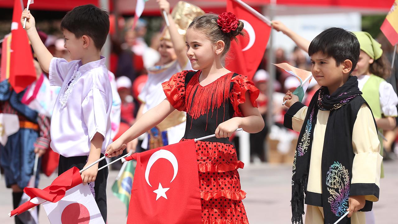MEB’in hazırladığı etkinliklerle 23 Nisan “şenlik” havasında geçecek